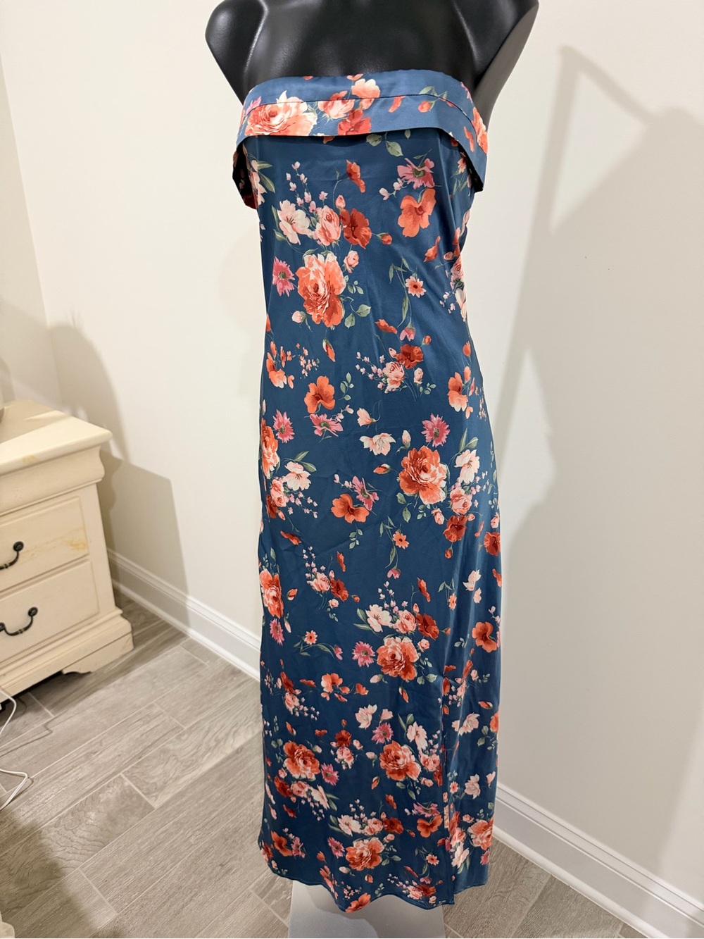 Altar’d State Floral Strapless Maxi Dress in Navy with Coral Blooms size large